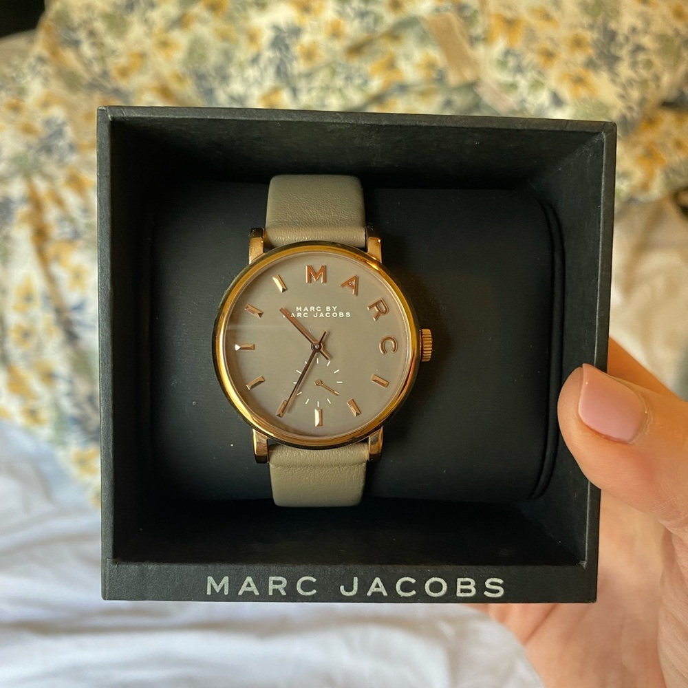 Marc Jacobs Baker Rosetone Grey Leather Watch